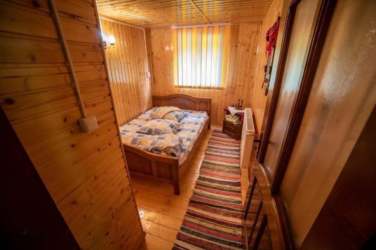 Cabana Cret Ocoale Exteriör bild